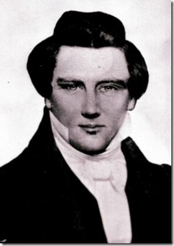 צילום של ג'וזף סמית, מייסד הכנסייה המורמונית, מ-1844. כפי הנראה היה באמת בחור נאה וכריזמטי למדי. לא סתם אנשים - ונשים (הוא נשא לפחות שלושים נשים) נהו אחריו